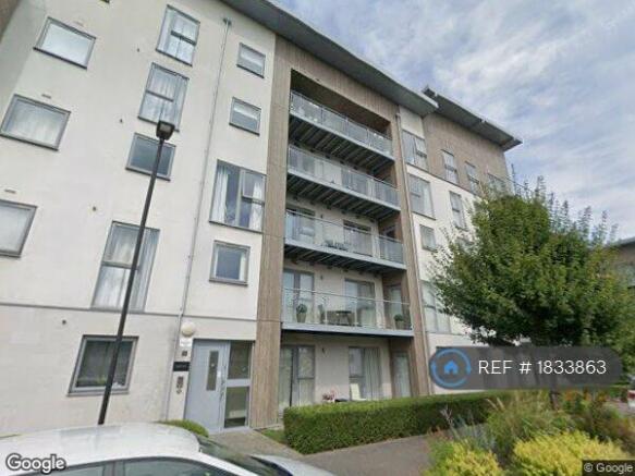 Maidenhead - Two Bed, Two Bathroom, Top Floor