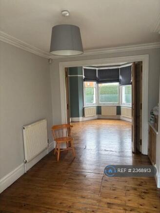 Large Through Lounge / Living Room