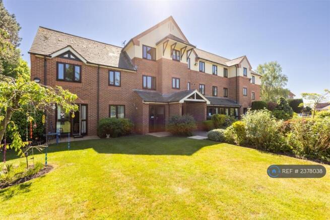 Impressive Entrance, Foyer Into Lounge Area