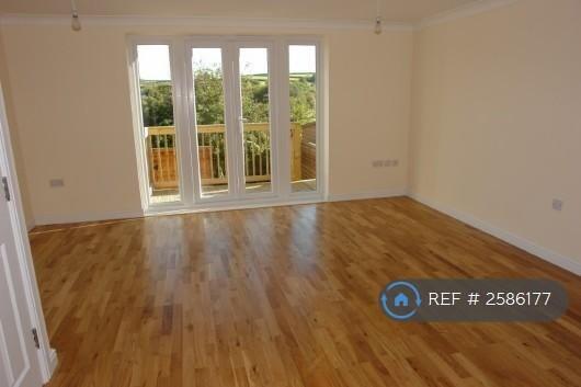 Lounge With Dinning Area