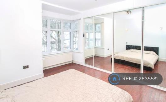 Bedroom 1 (Master)