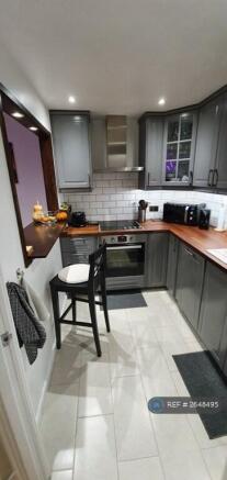 Kitchen And Breakfast Bar