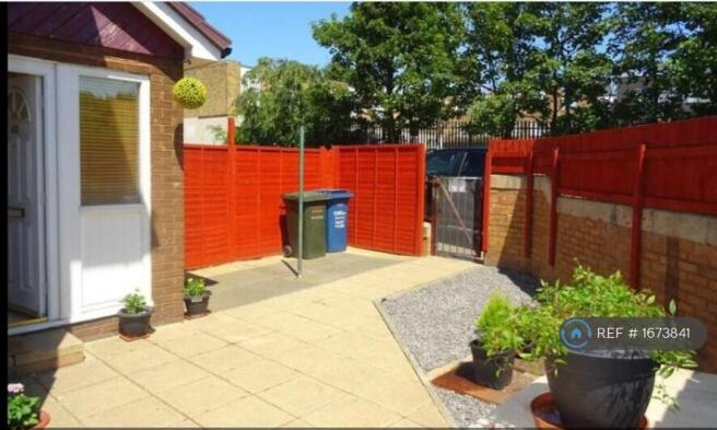 Fully Fenced Front Garden