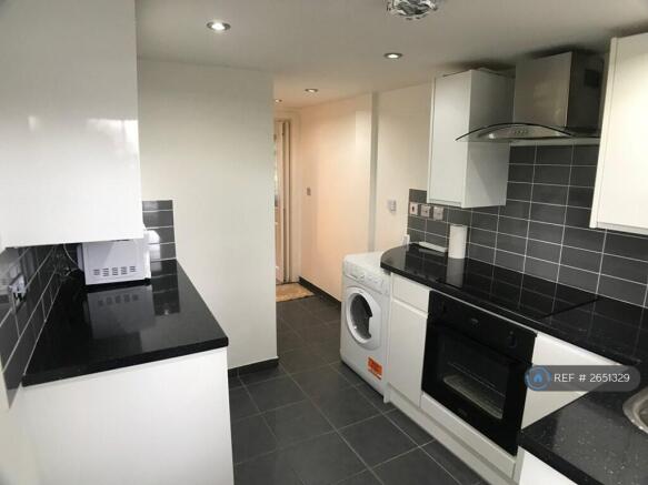 Kitchen Units And Appliances