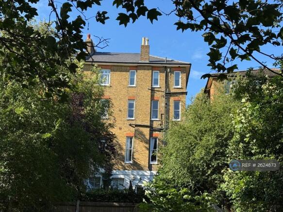 Very Large 2 Bed Flat -Crystal Palace 