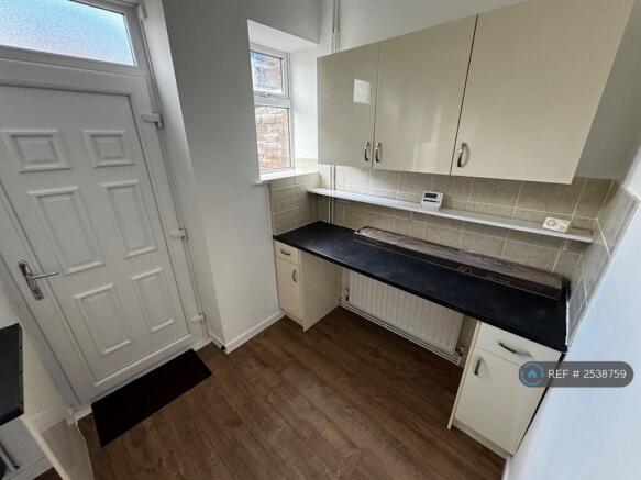 Kitchen Breakfast Bar