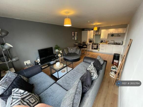 Lounge / Kitchen 