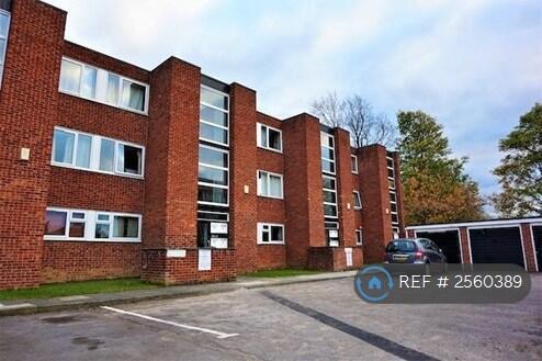 15 Mountfields 