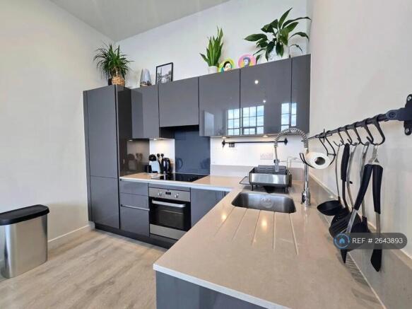 Sleek Fitted Kitchen, Integrated Appliances