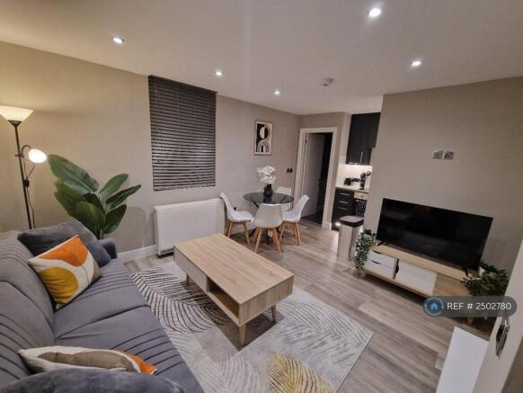 Lounge Full View