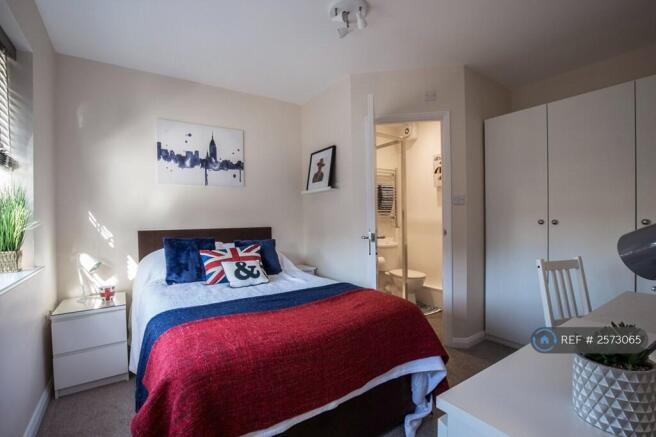 Ground Floor Double With Ensuite