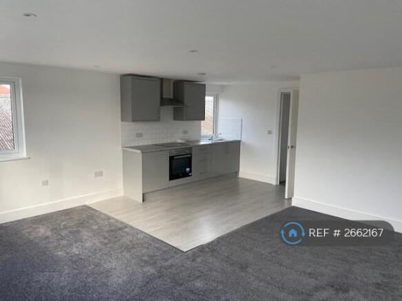 Kitchen / Lounge