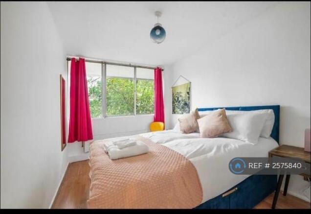 Double Bedroom Available