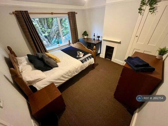 Room 5 Available January