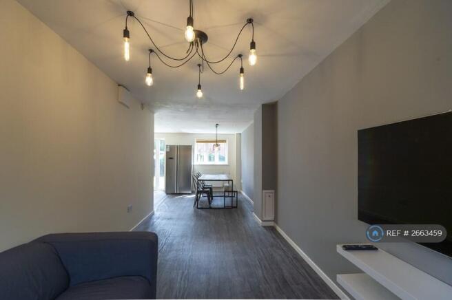 Kitchen/Lounge/Dining