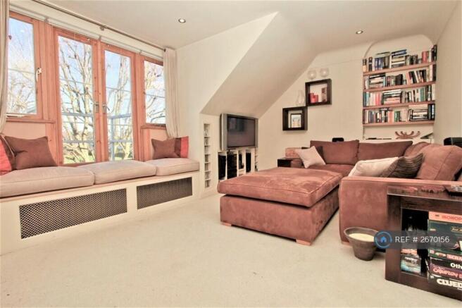 Living (Example Furnished)