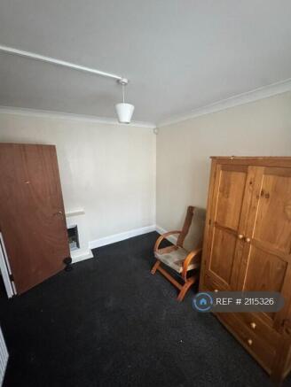 1st Bedroom To Rent