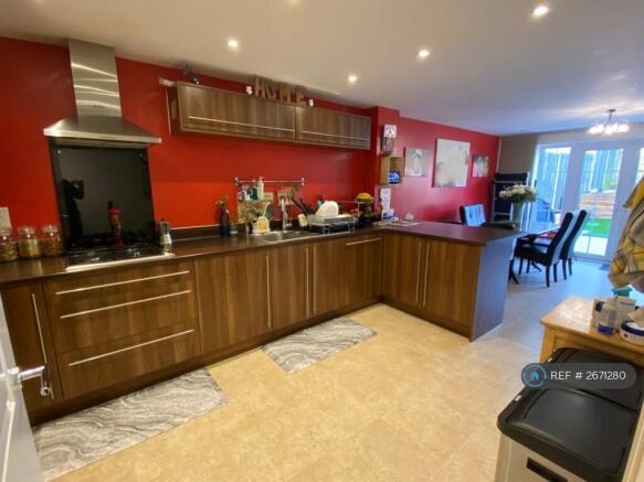 Kitchen Dining 1
