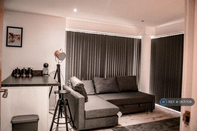 Lounge 2