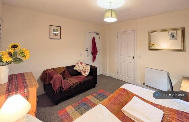 Double Ensuite Room - £690/Mo