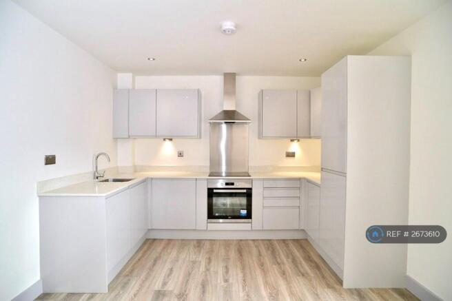 High Spec, Fully Fitted Kitchen