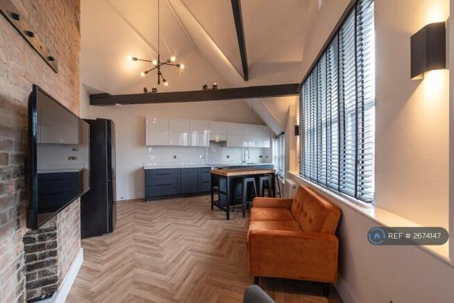 Lounge/Dining/Kitchen