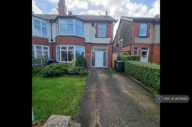 Front Of House With Parking