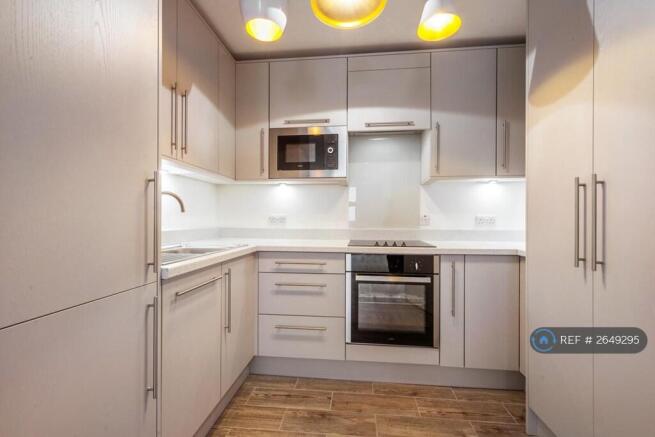 Fitted Kitchen With Appliances