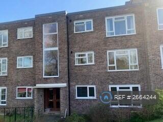 Entrance / Front (1st Floor)