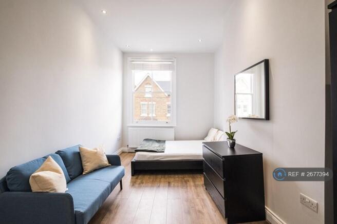 Master Bedroom Pic 1