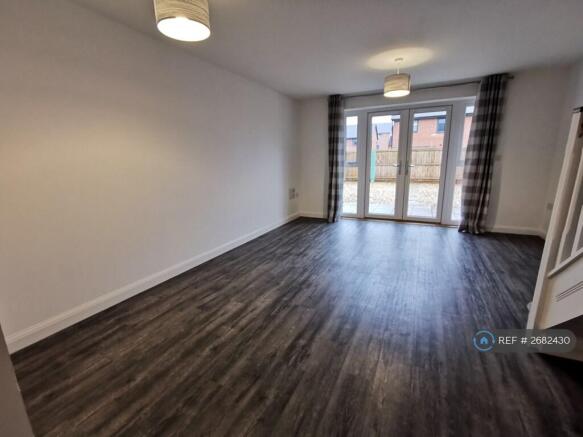 Open Plan Sitting / Dinning Area