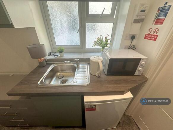 Bedroom With Ensuite And Kitchenette