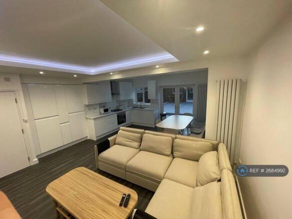 Lounge And Kitchen 1