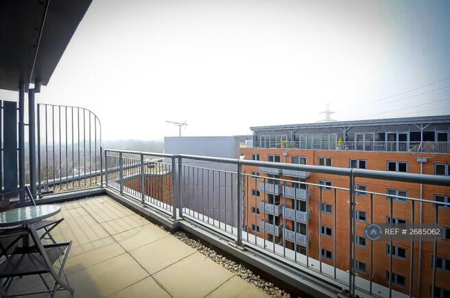 Full Length Roof Terrace
