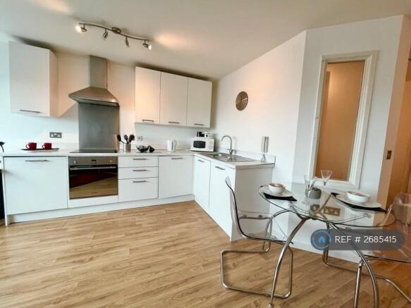 Kitchen / Dining Area