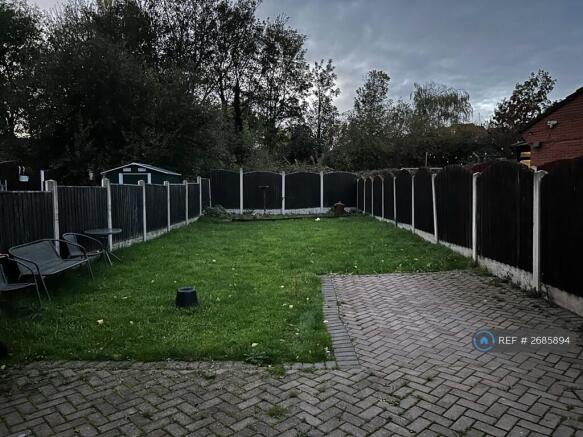 Large Back Garden And Block Paved Driveway