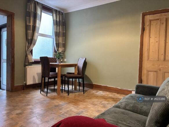 Spacious Bright Living Room