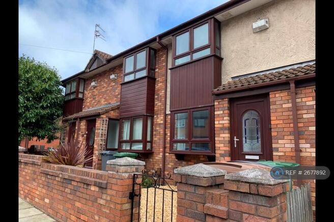 Street View Close To Oxton Centre 