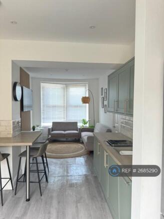 Kitchen/ Living Room 