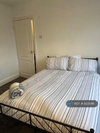 En-Suite Room With Walk In Dressing Room