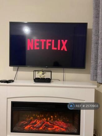 Smart Tv & Electric Fireplace