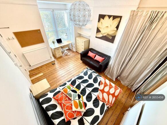 Room 2 Lovely, Large Room With Garden Views 