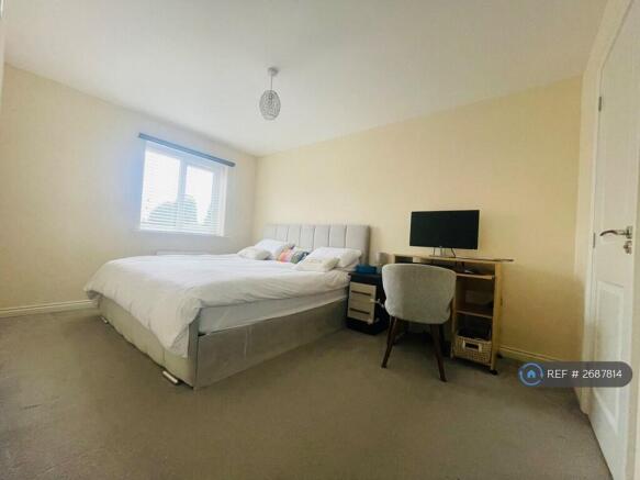 Your Large- En-Suite Room 