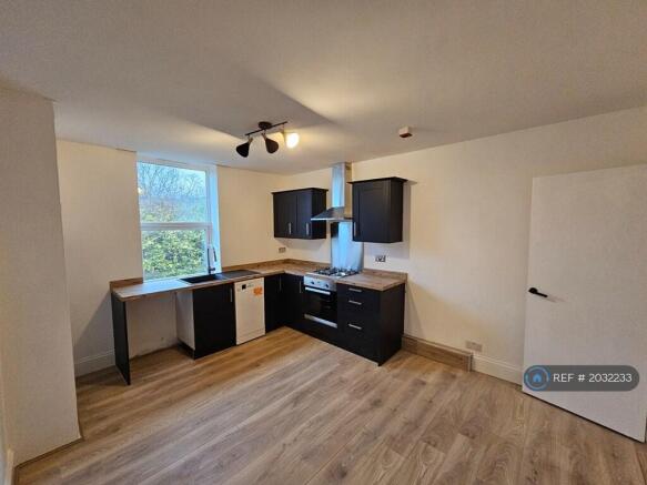 Kitchen & Dining Area