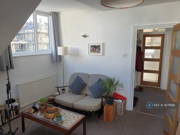 Sitting Room 18ftx14ft