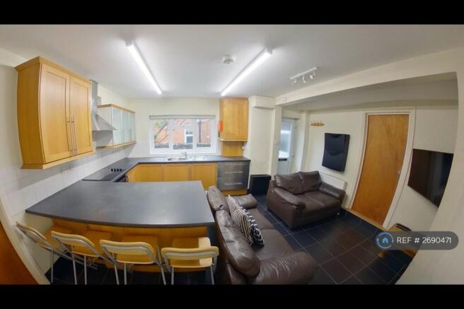 Kitchen Living Room - Side View (360)