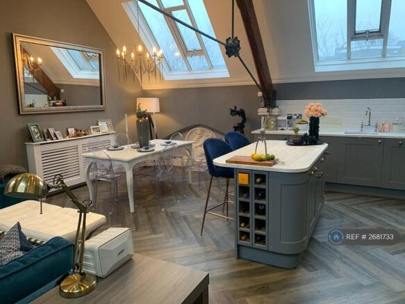 Open Plan Living Room/Kitchen