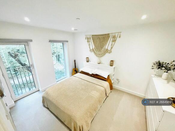 Bedroom (King + Eve Mattress)