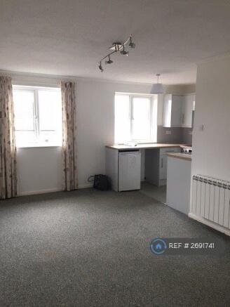 Kitchen /Living Room