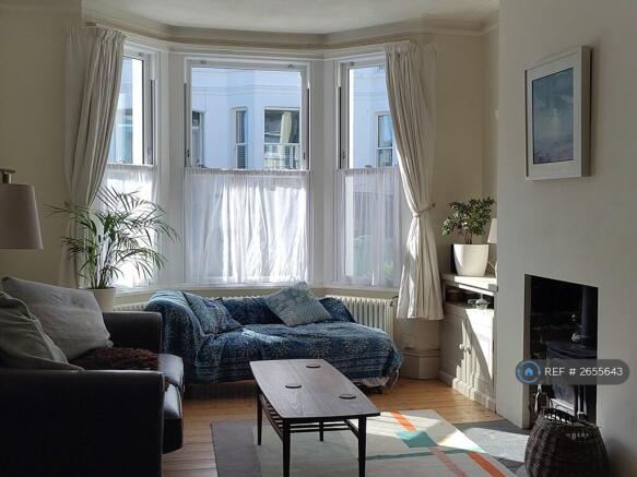 Double Lounge 8 x 3.3 m